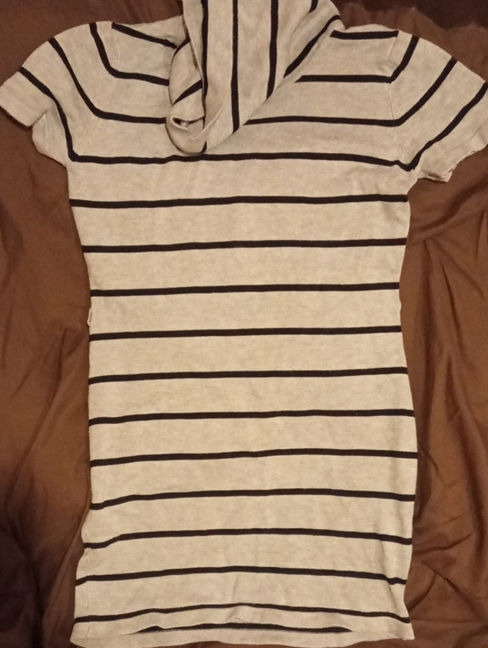 Striped Short-Sleeve Cowl Neck Women’s Top - Light Gray/Black